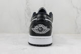 Air Jordan 1 Low Panda - Celebrity fashion